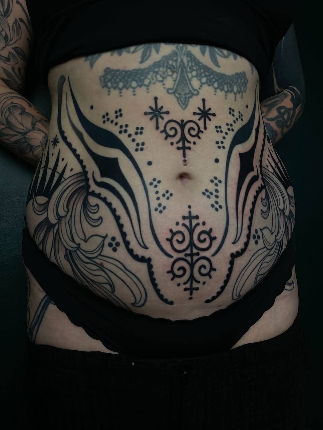 Tattoo by @bimtxtt — blackwork, geometric
