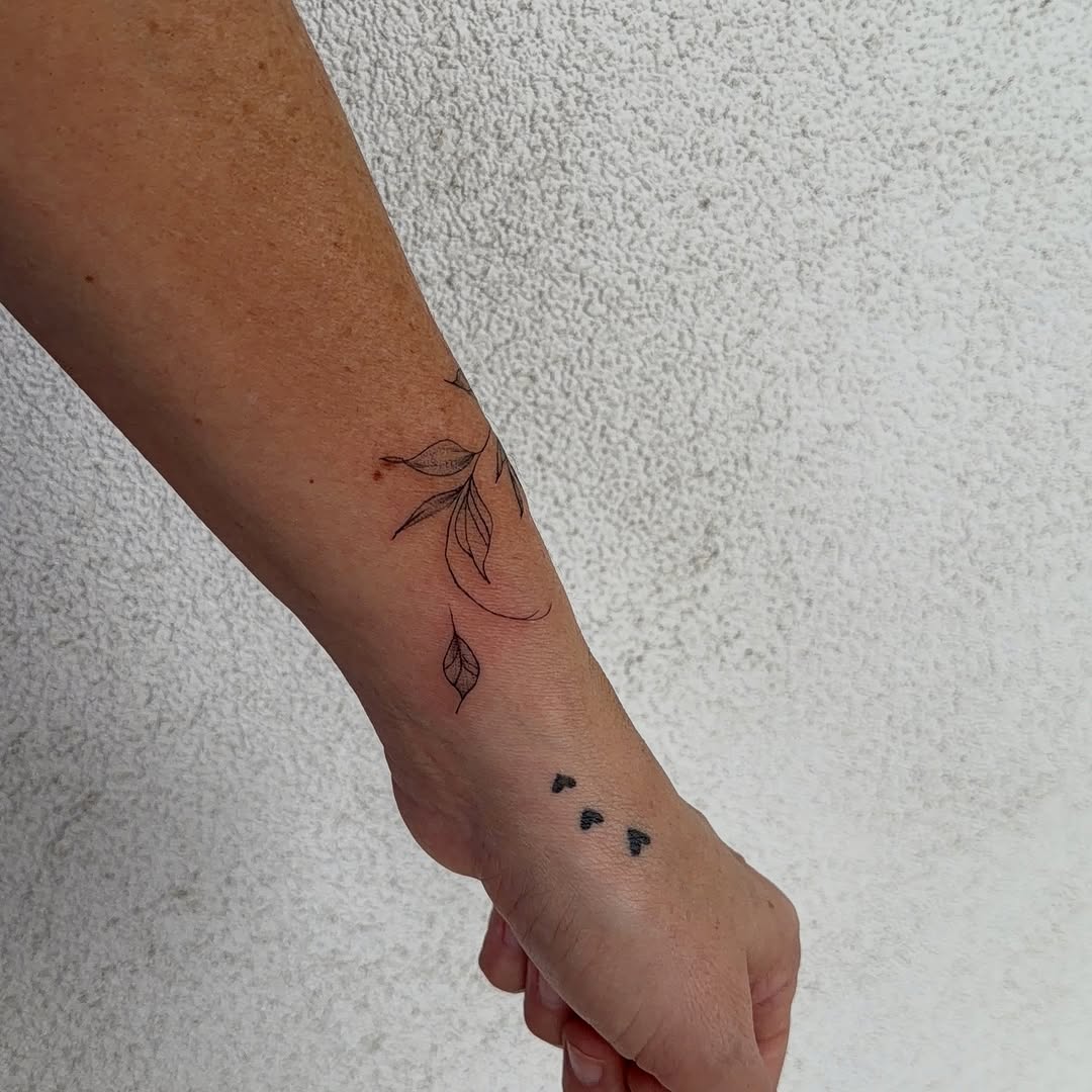 Tattoo by @thedallasfineline — fine_line, minimalist