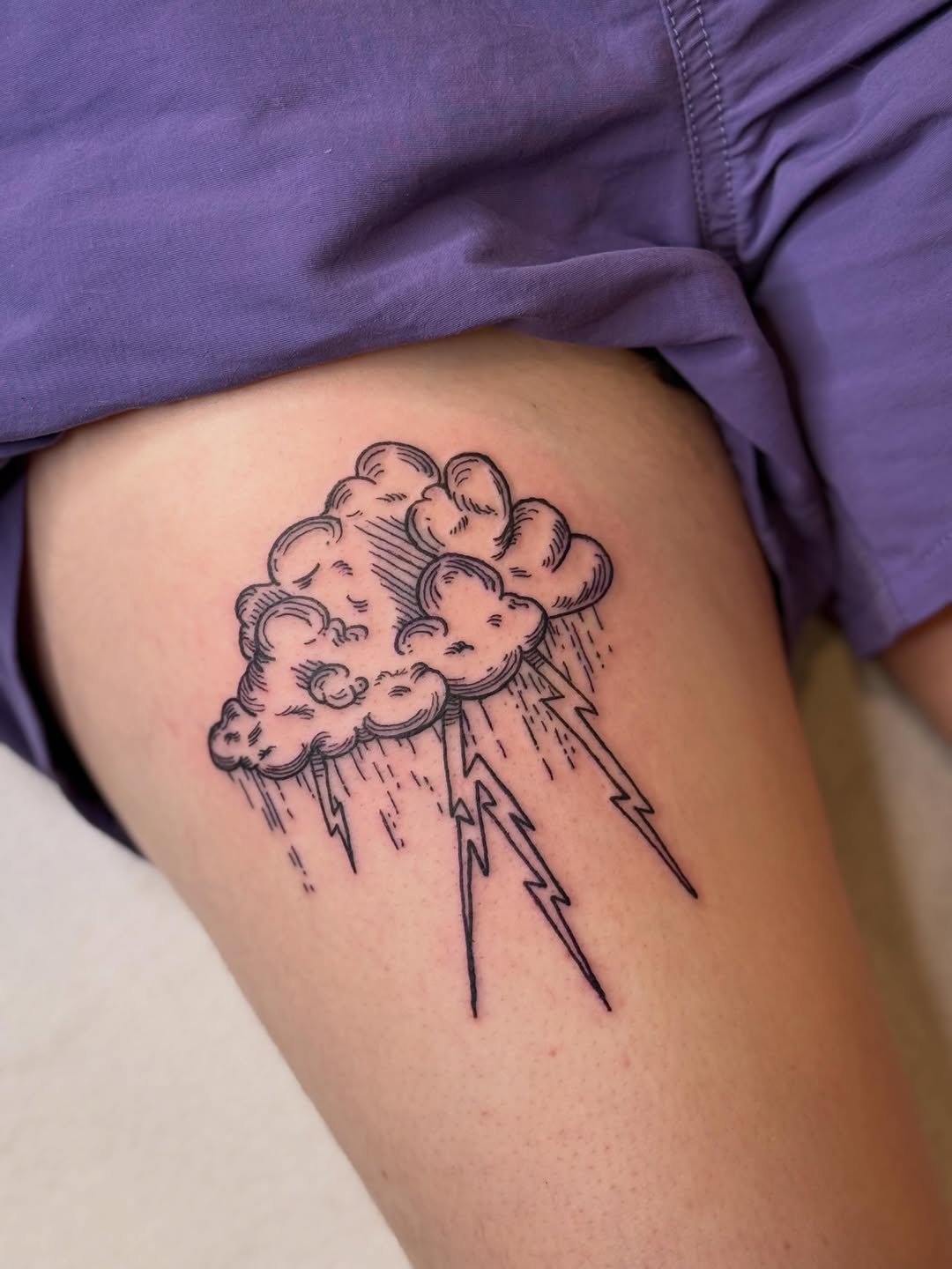 Tattoo by @eguntor โ blackwork
