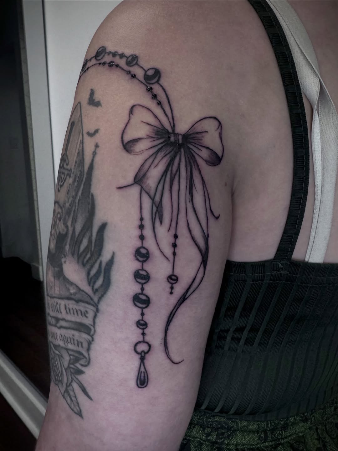 Tattoo by @devonlanetattoo — fine_line
