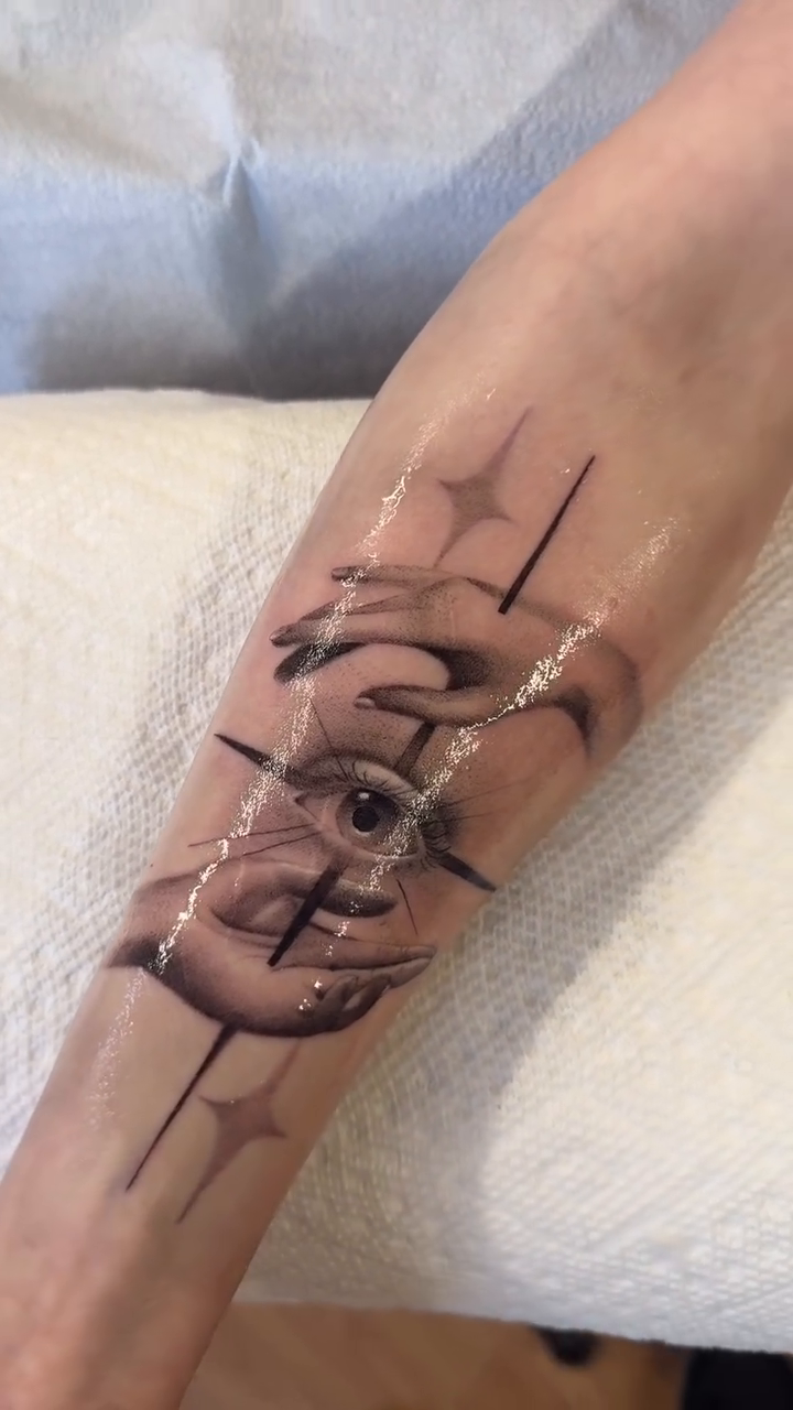 Tattoo by @joshinfantetattoos — black_and_grey