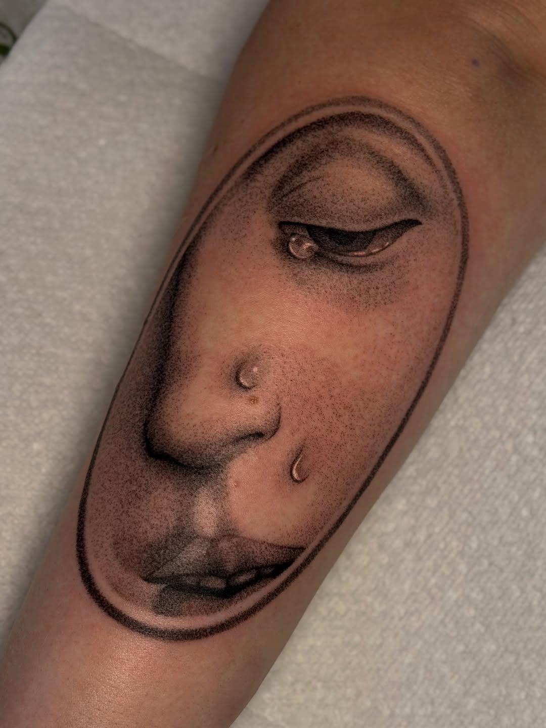 Tattoo by @uglyrae.tattoo — dotwork, illustrative