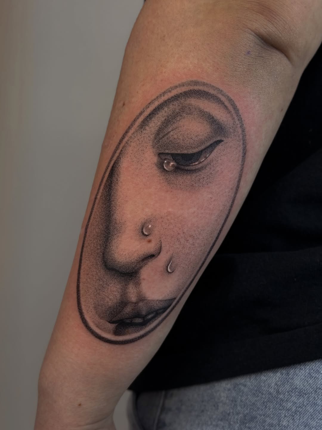 Tattoo by @uglyrae.tattoo — black_and_grey, illustrative