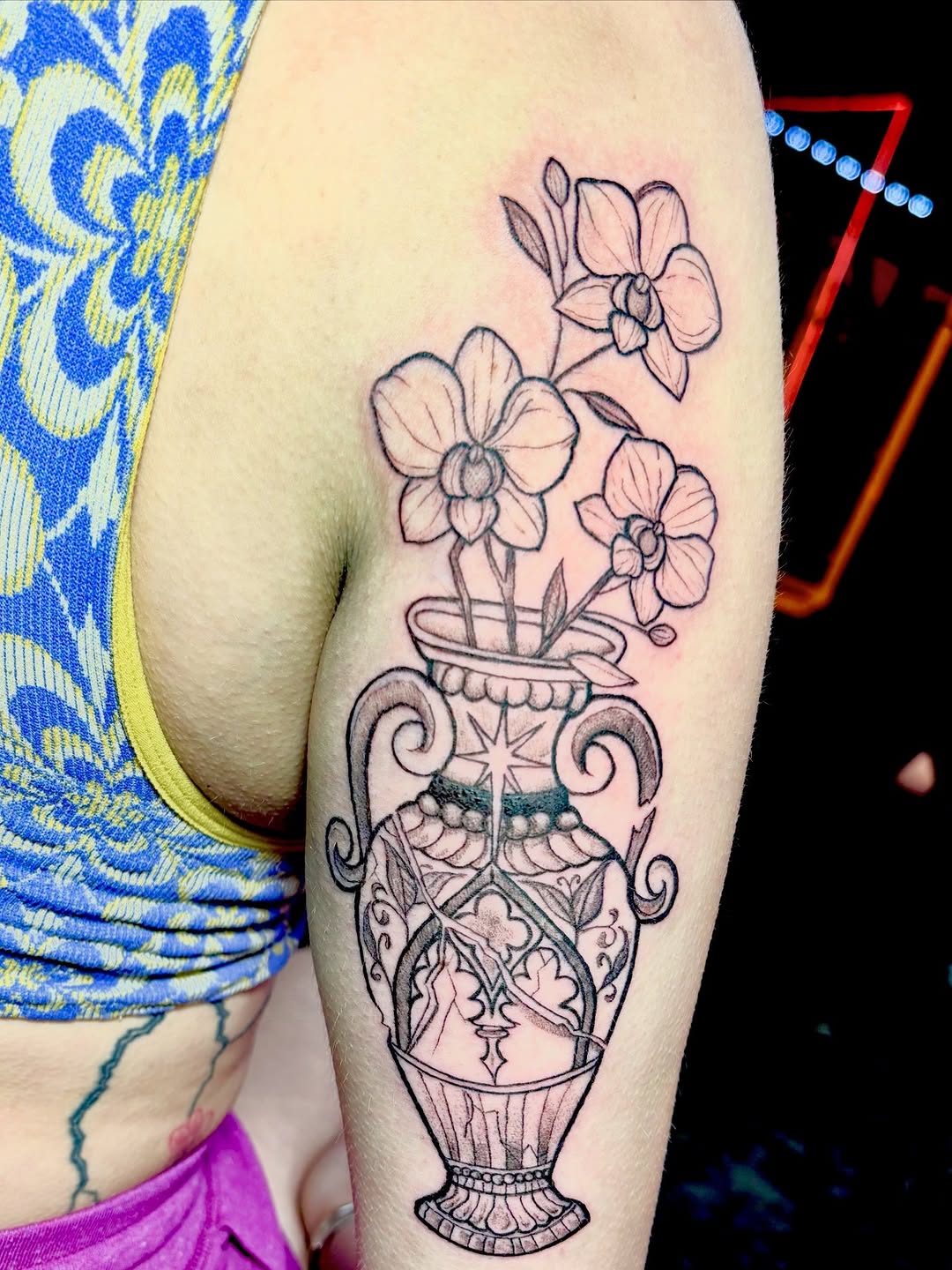 Tattoo by @theeartess — black_and_grey