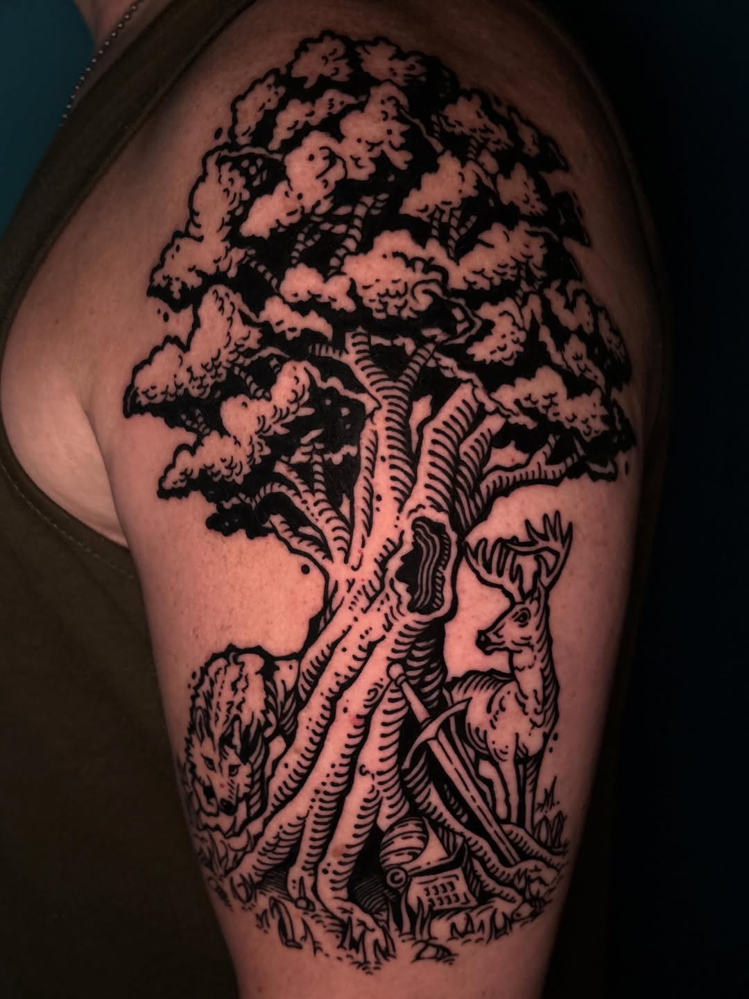 Tattoo by @jeremydrawsshit β blackwork