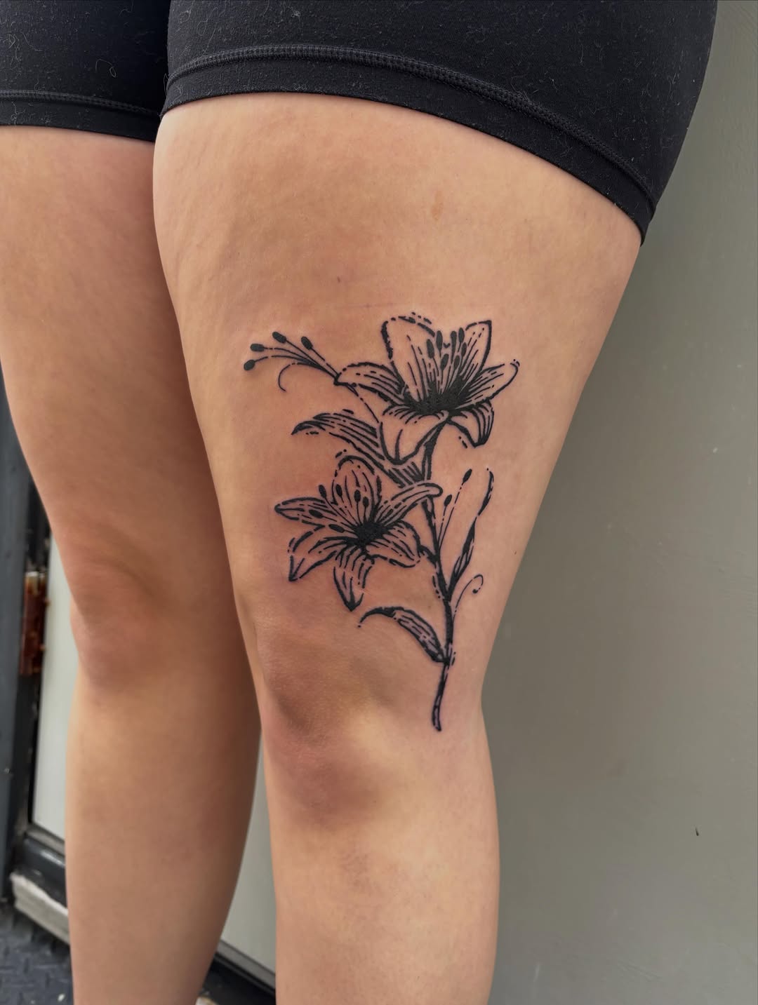 Tattoo by @l00se_needlez โ black_and_grey