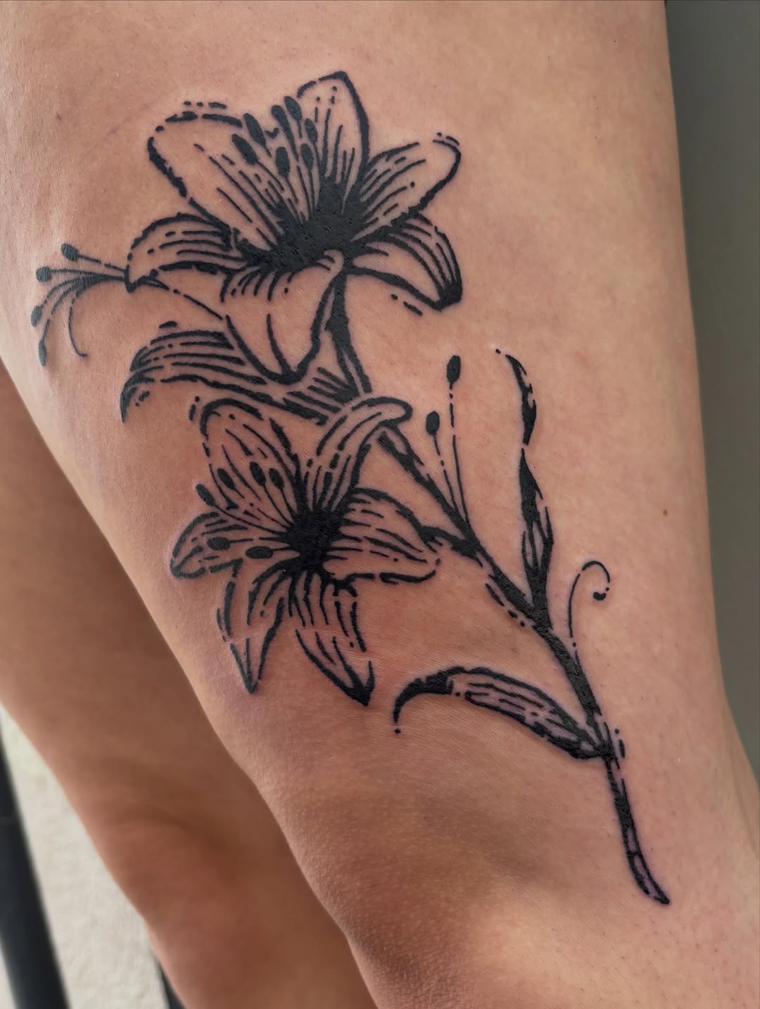 Tattoo by @l00se_needlez โ black_and_grey