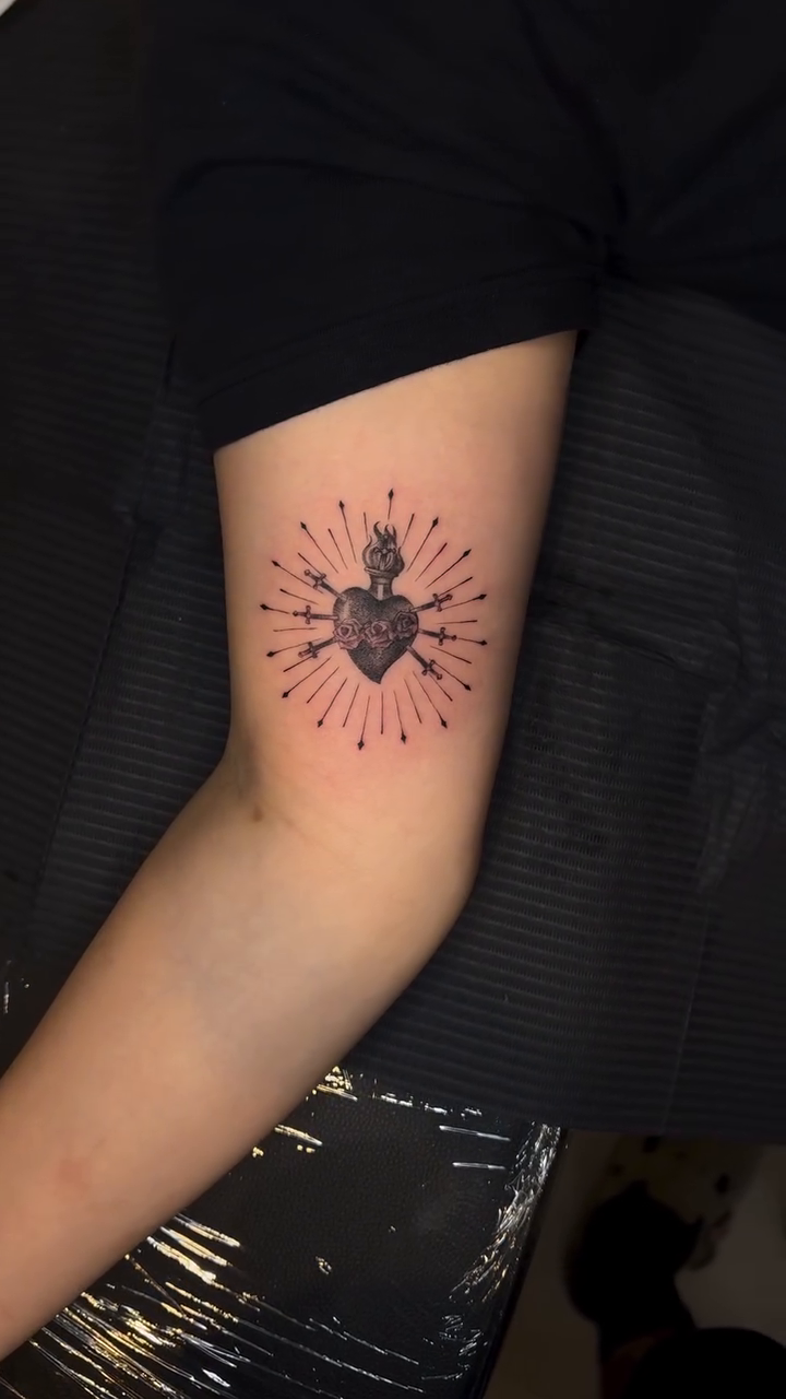 Tattoo by @roottats — fine_line, black_and_grey