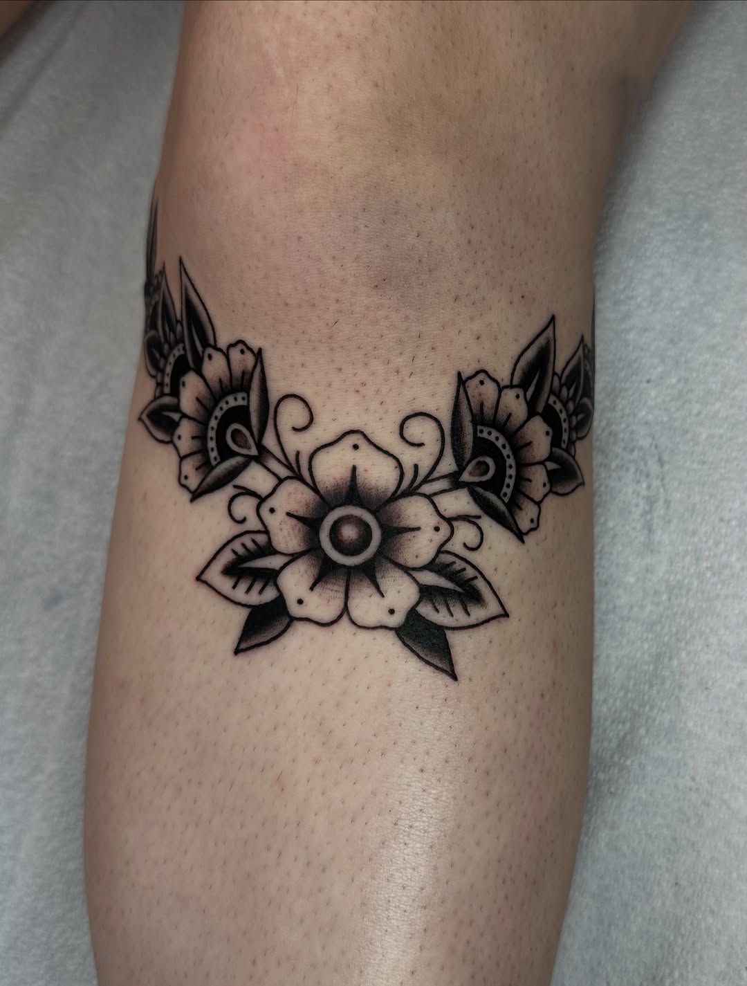 Tattoo by @eggtattooer — american_traditional, illustrative