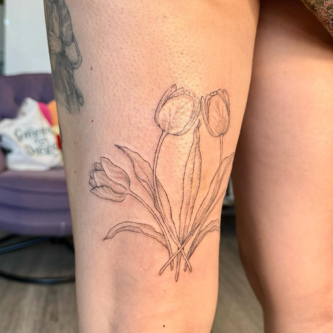 Tattoo by @peachykeentat — fine_line, illustrative