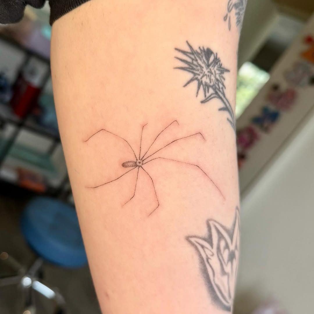 Tattoo by @peachykeentat — fine_line, illustrative