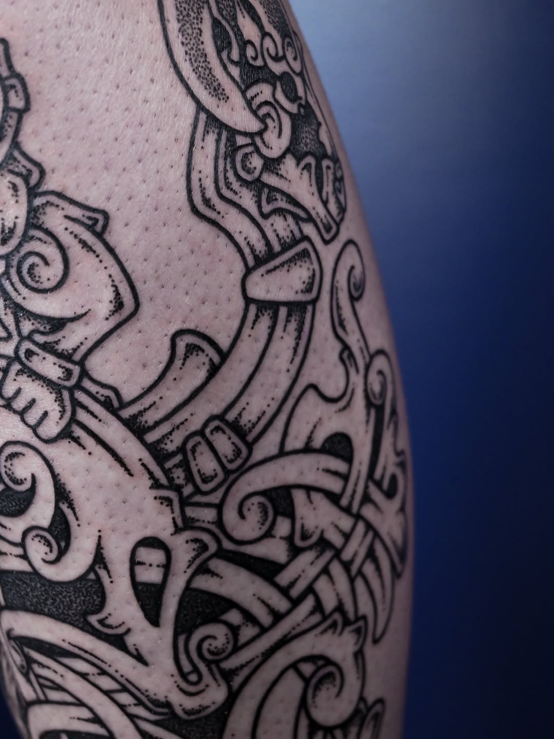 Tattoo by @kintyreink — blackwork, dotwork