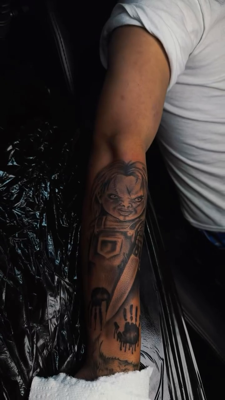 Tattoo by @rdz.ink β black_and_grey, realism