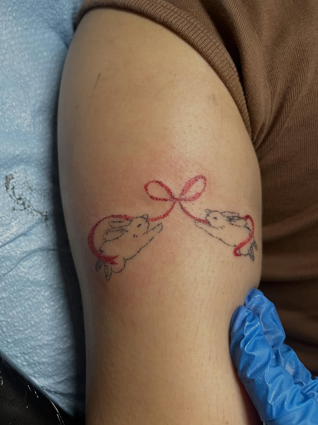 Tattoo by @hanadoeseverything — fine_line