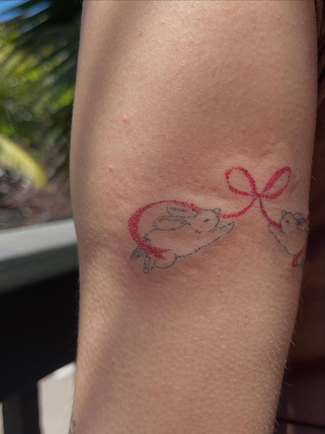 Tattoo by @hanadoeseverything — fine_line