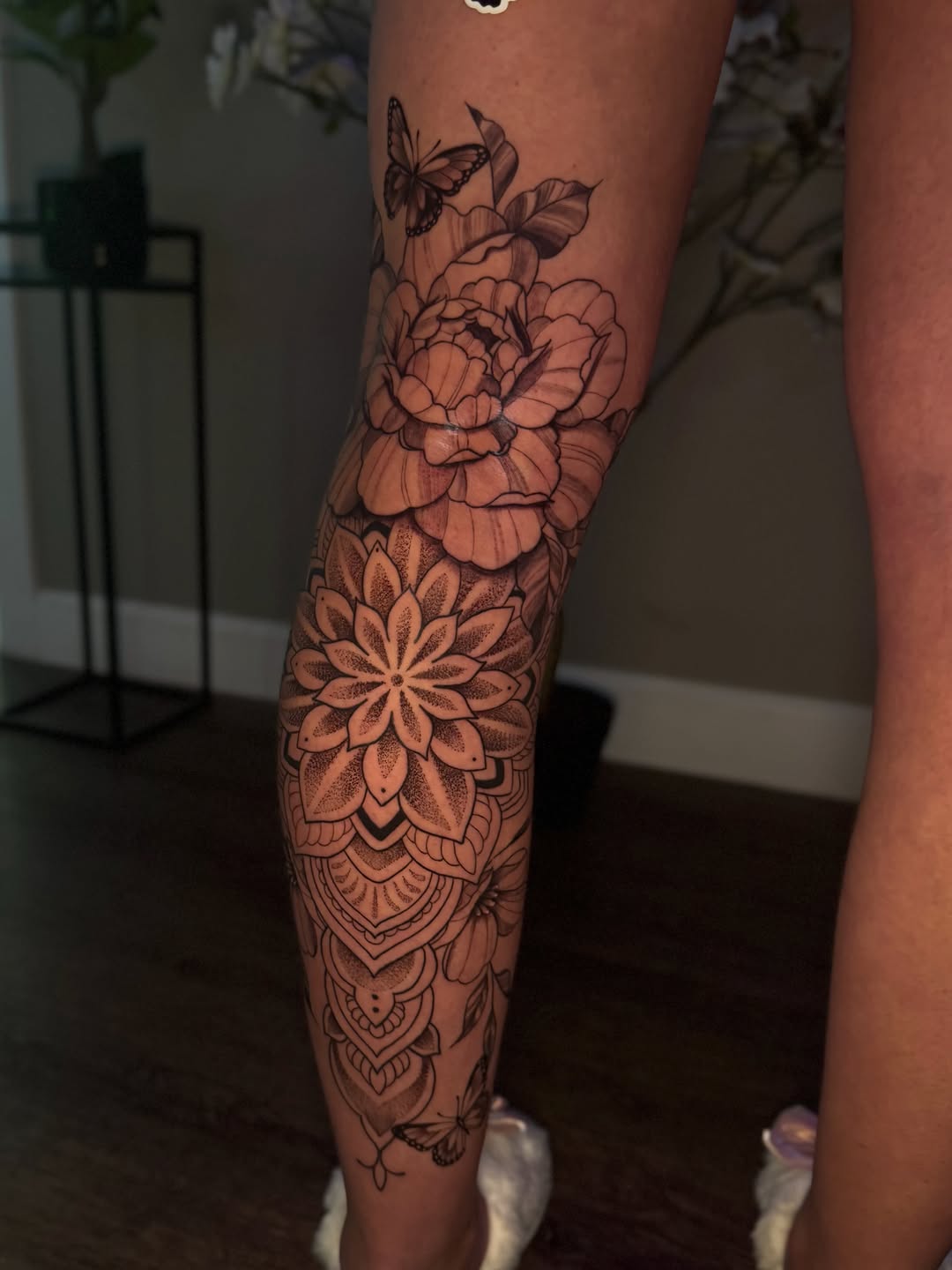 Tattoo by @inkbyhann β illustrative, dotwork
