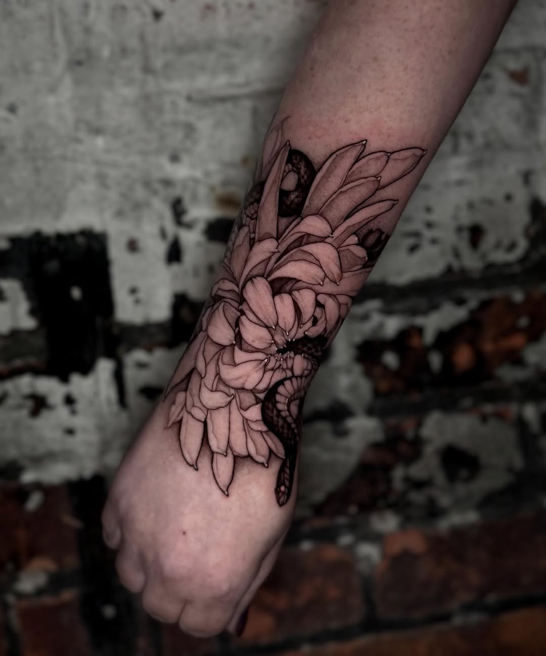 Tattoo by @isabelsmithtattoos — black_and_grey, illustrative