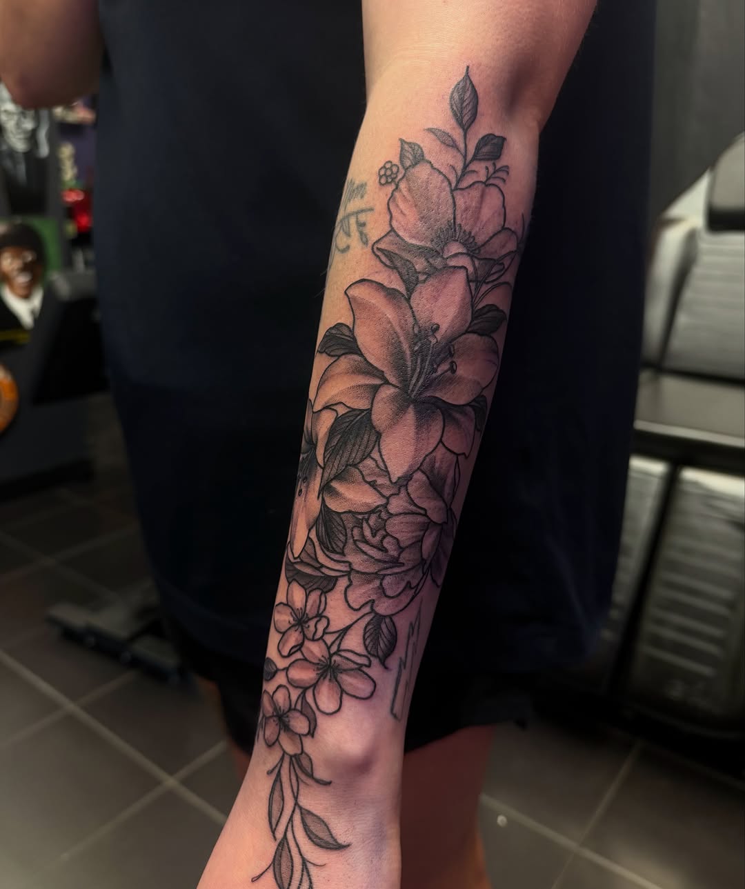 Tattoo by @theehotcoworker — black_and_grey, illustrative