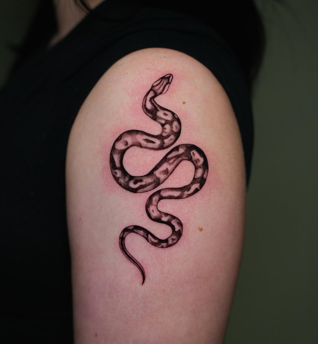 Tattoo by @naveiei — black_and_grey, realism
