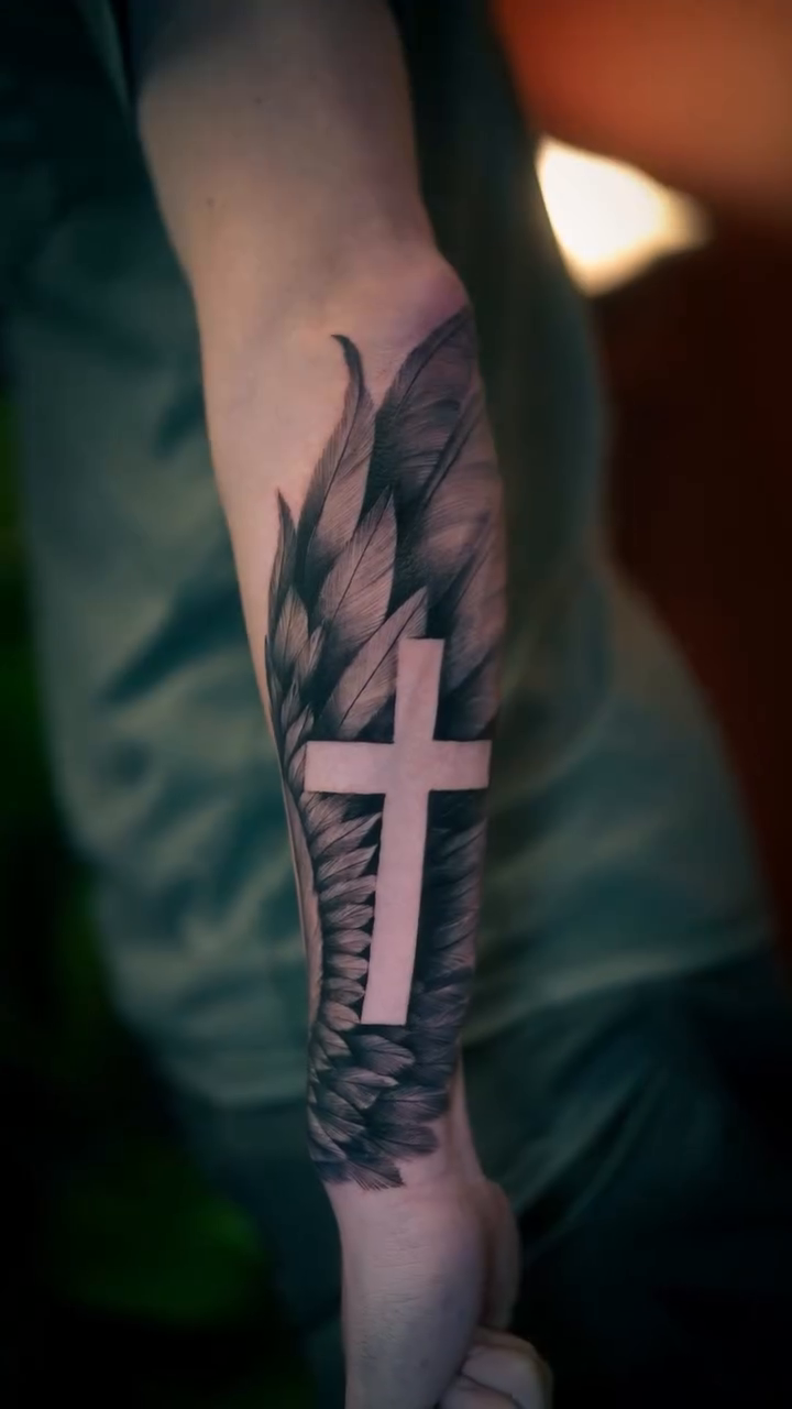Tattoo by @franz_munoz — black_and_grey, illustrative