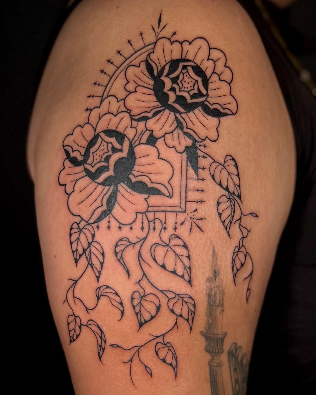 Tattoo by @kail.tattoos — blackwork