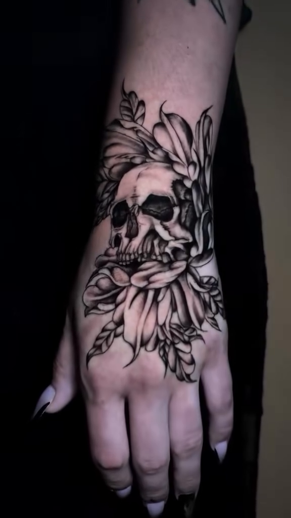 Tattoo by @b2_spiritink — blackwork, black_and_grey