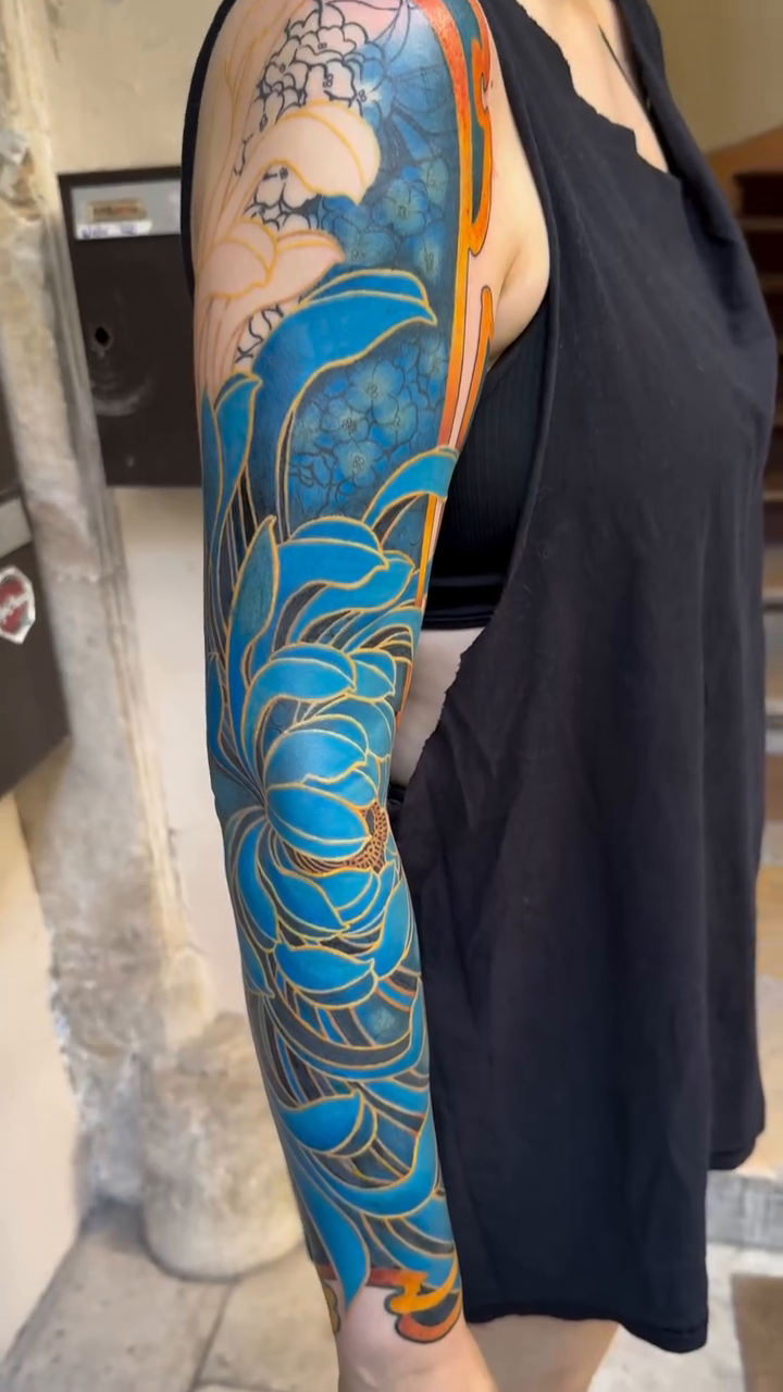 Tattoo by @maudemiel โ japanese_irezumi
