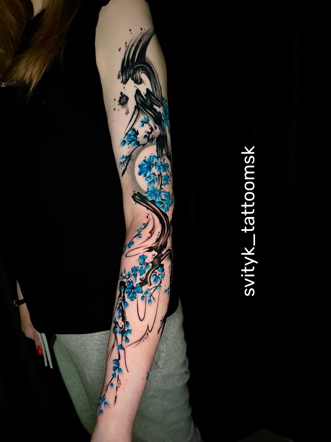 Tattoo by @svityk_tattoomsk — watercolor, blackwork