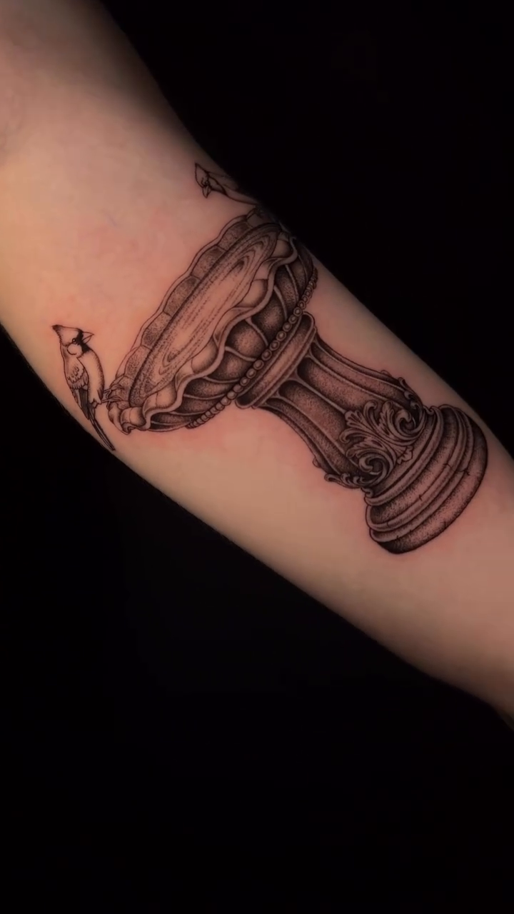 Tattoo by @mariannefriositattoo — black_and_grey