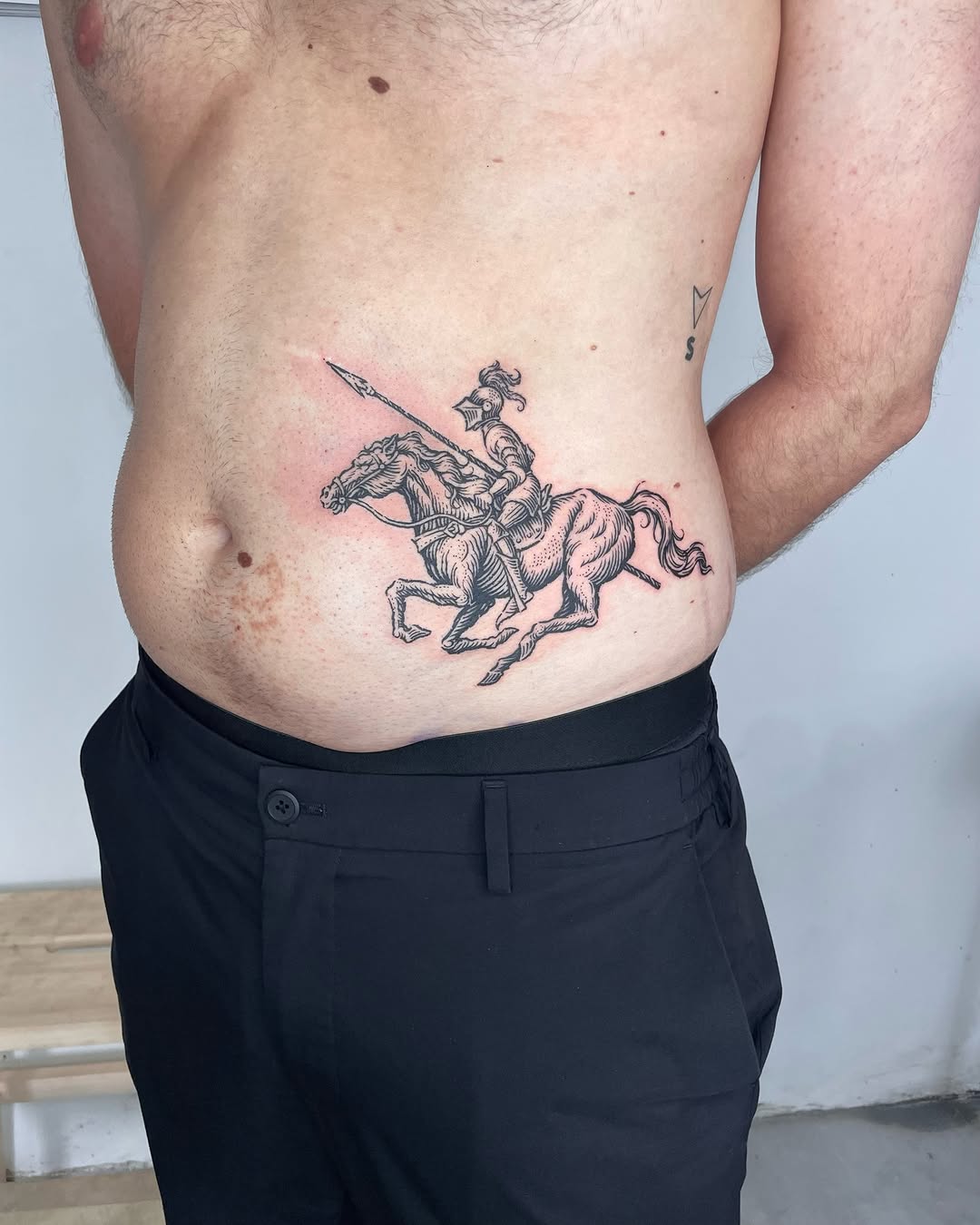 Tattoo by @5.5volt_tattoo — blackwork