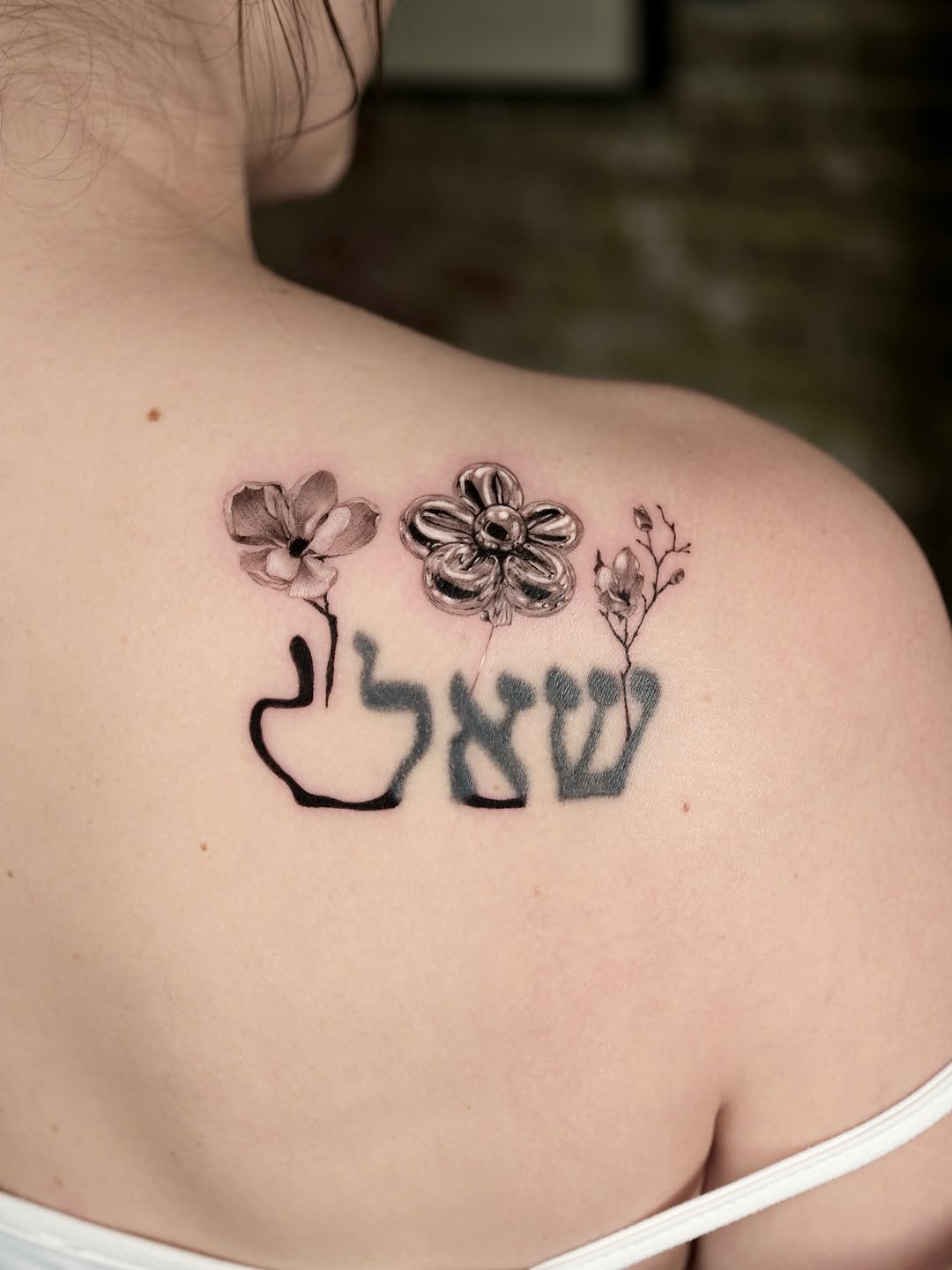 Tattoo by @tattooer.ari โ illustrative, black_and_grey