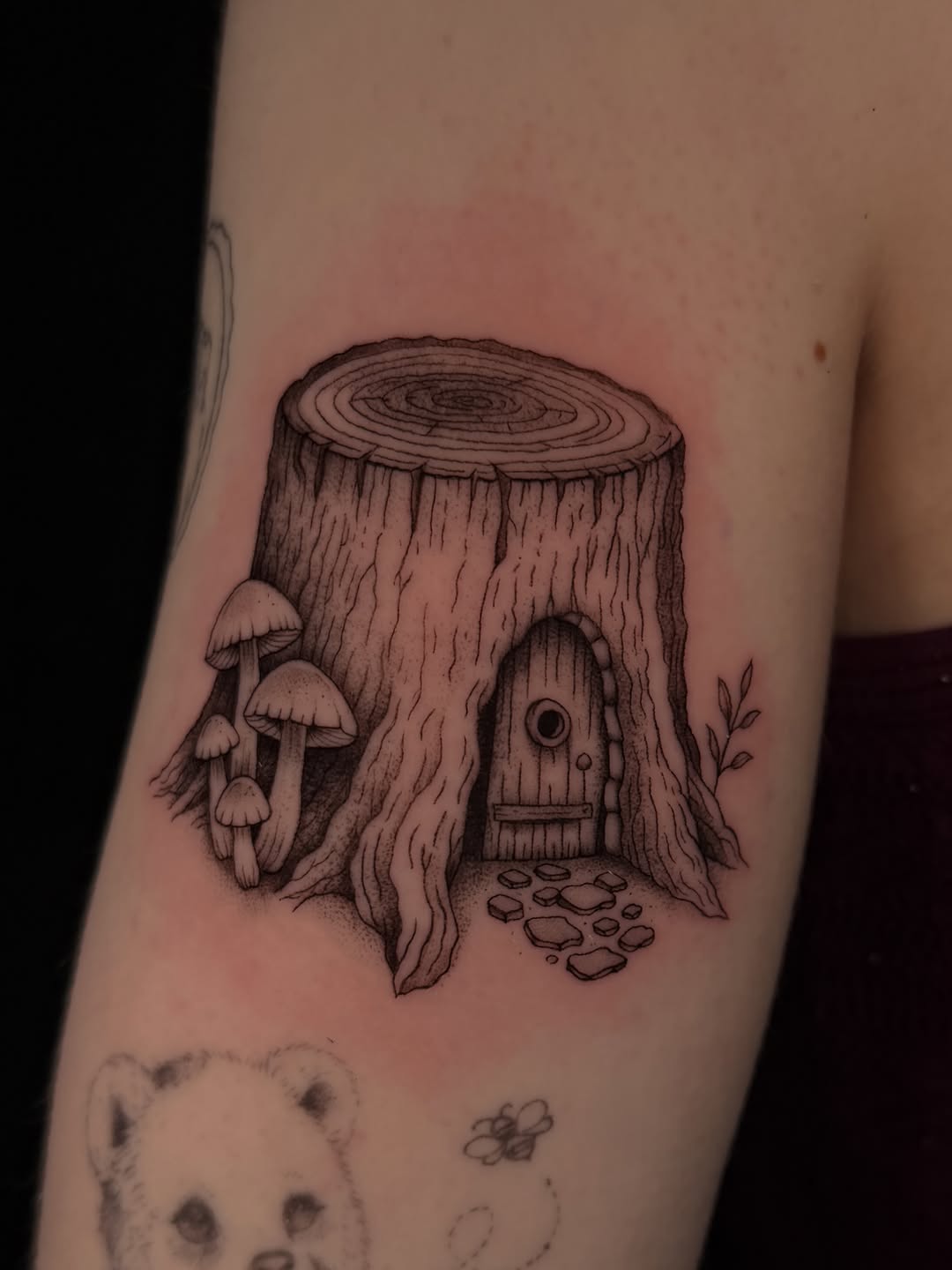 Tattoo by @mariannefriositattoo — dotwork