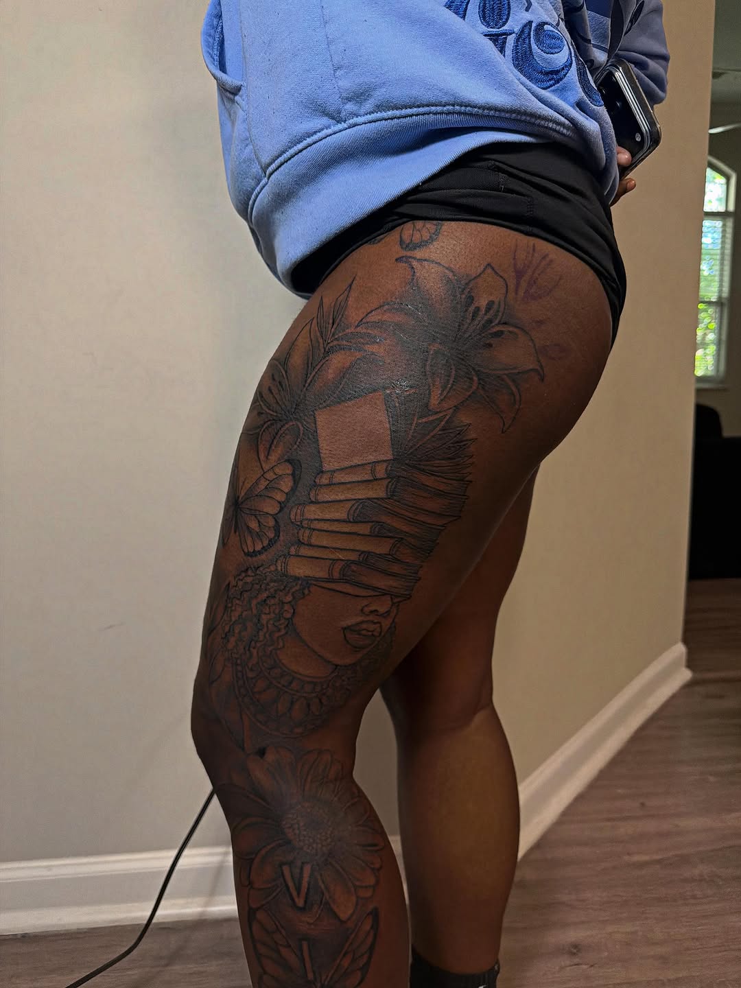 Tattoo by @nylainkedyou — black_and_grey, realism