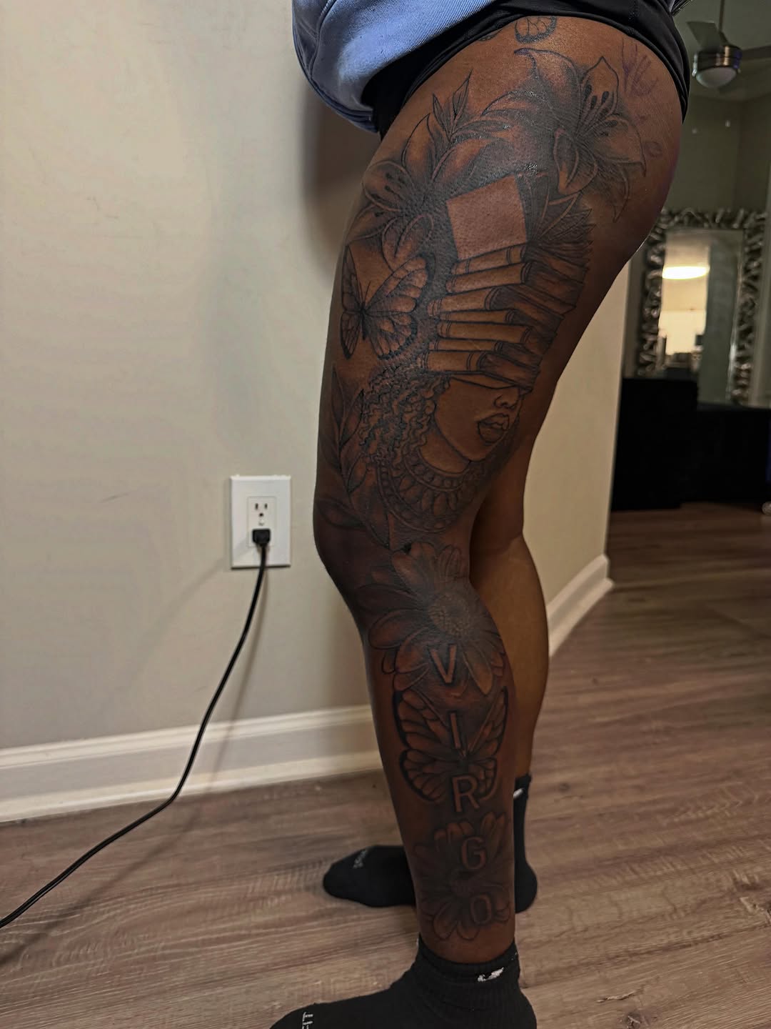 Tattoo by @nylainkedyou — black_and_grey, realism