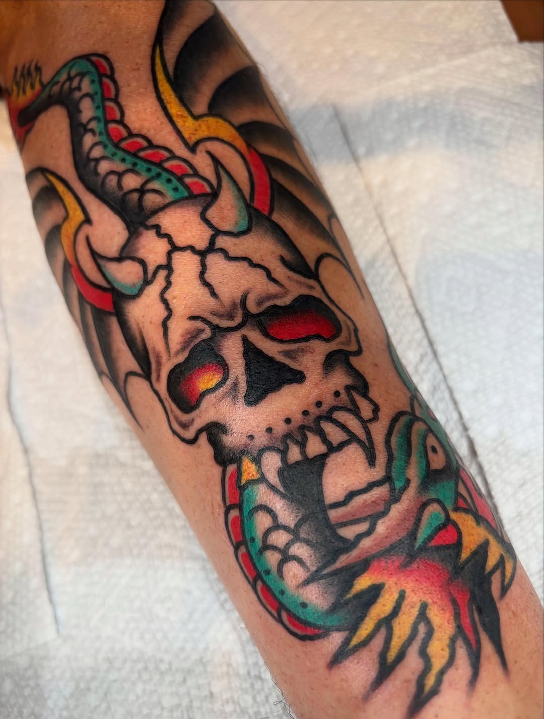 Tattoo by @alexsublett_tattoo โ american_traditional, illustrative