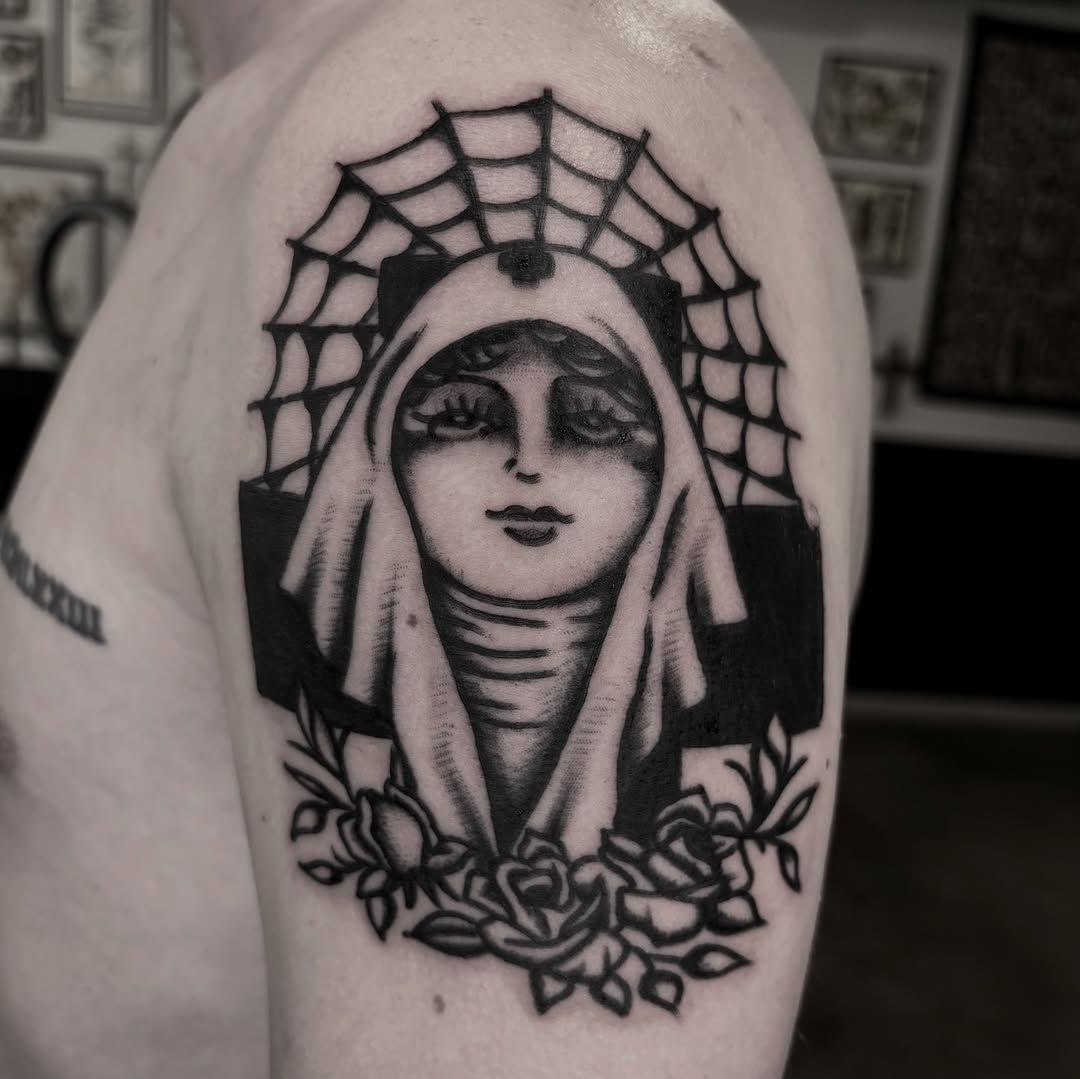 Tattoo by @chavolui_tattoos — american_traditional, blackwork