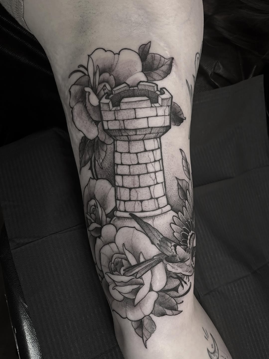 Tattoo by @alexgregorytattoo — black_and_grey