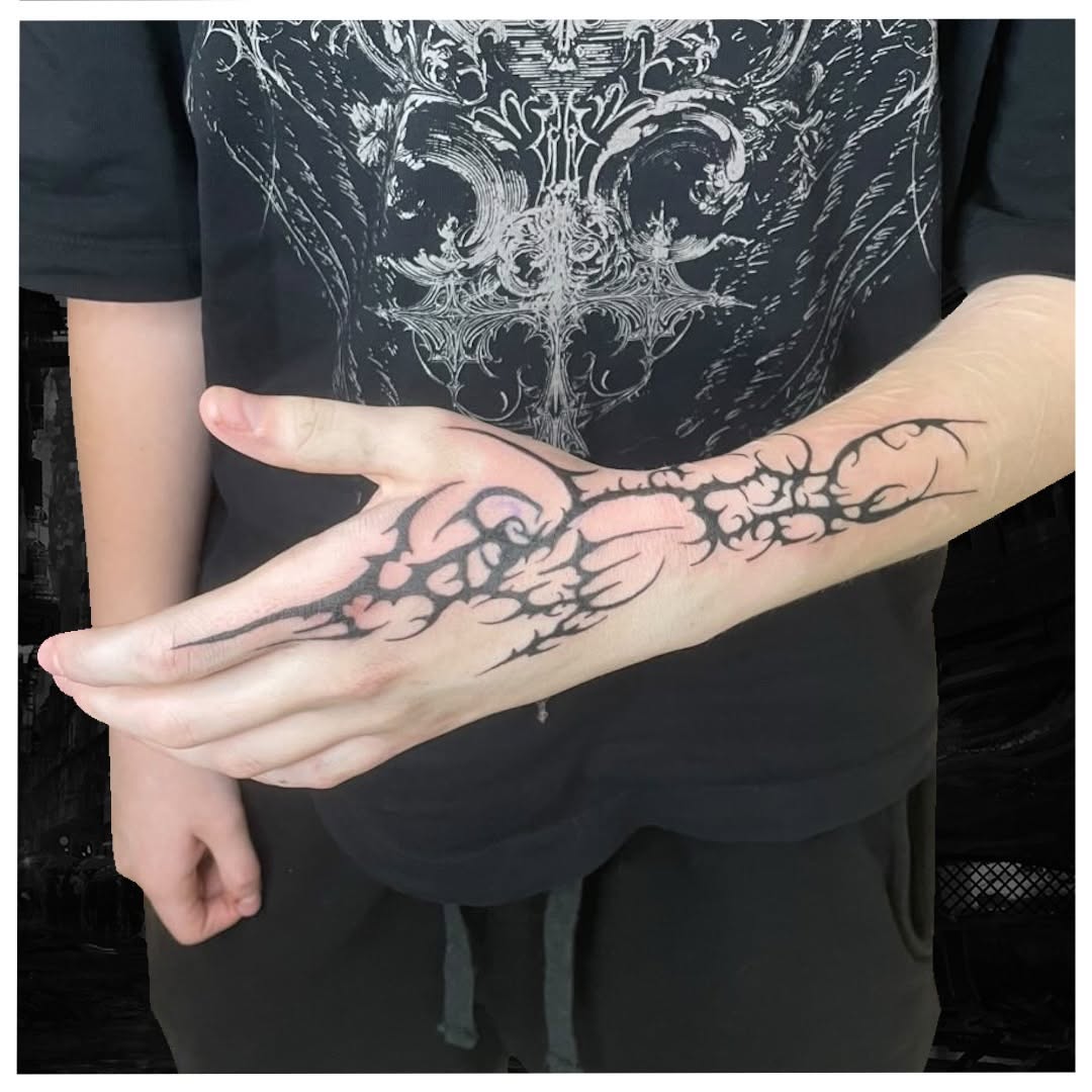Tattoo by @cxt.ink — tribal