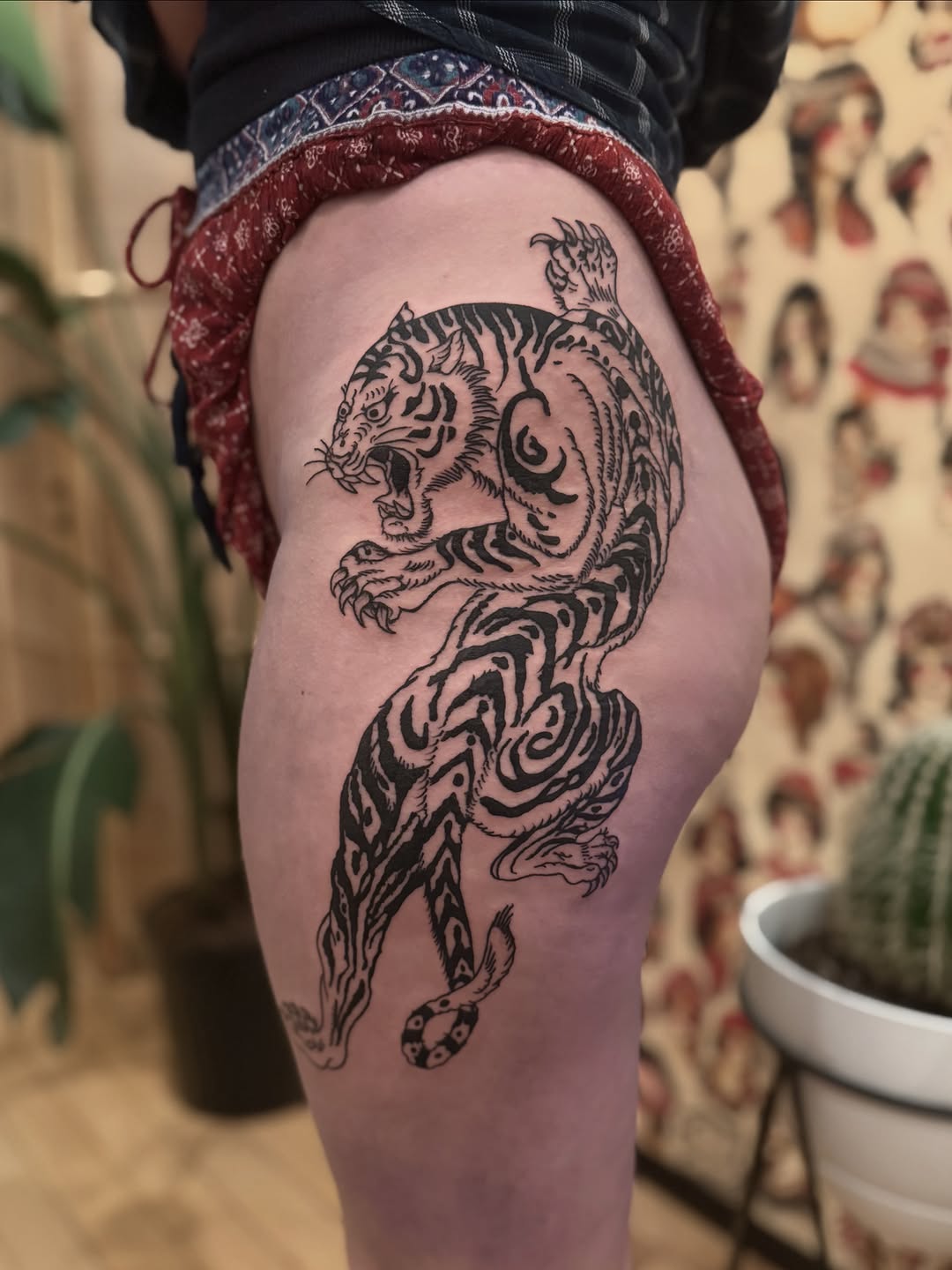 Tattoo by @hellridertattoo — japanese_irezumi, blackwork