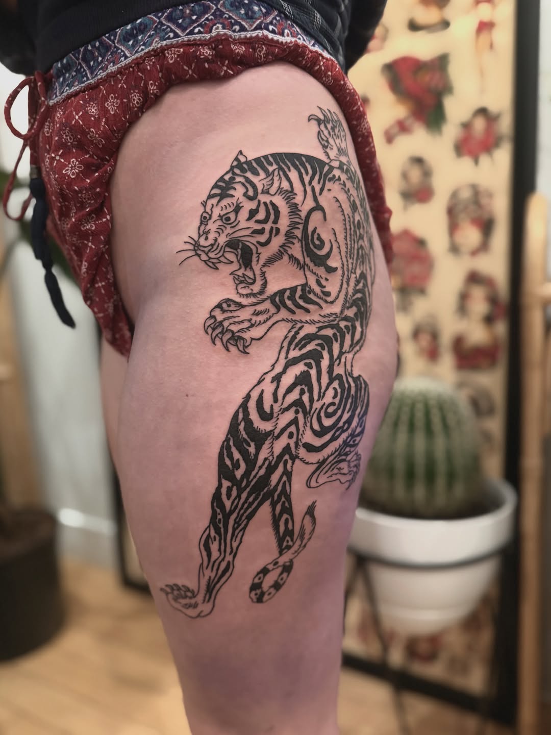 Tattoo by @hellridertattoo — japanese_irezumi, blackwork