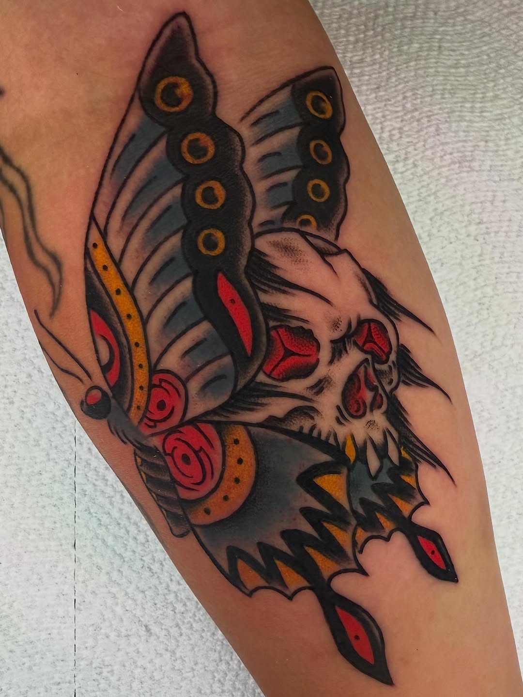 Tattoo by @tattoosbysav — american_traditional, neo_traditional