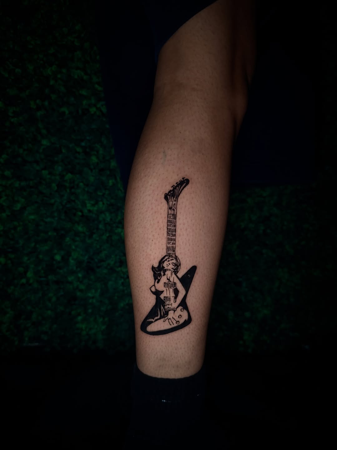 Tattoo by @bellaskytattoos — illustrative, blackwork