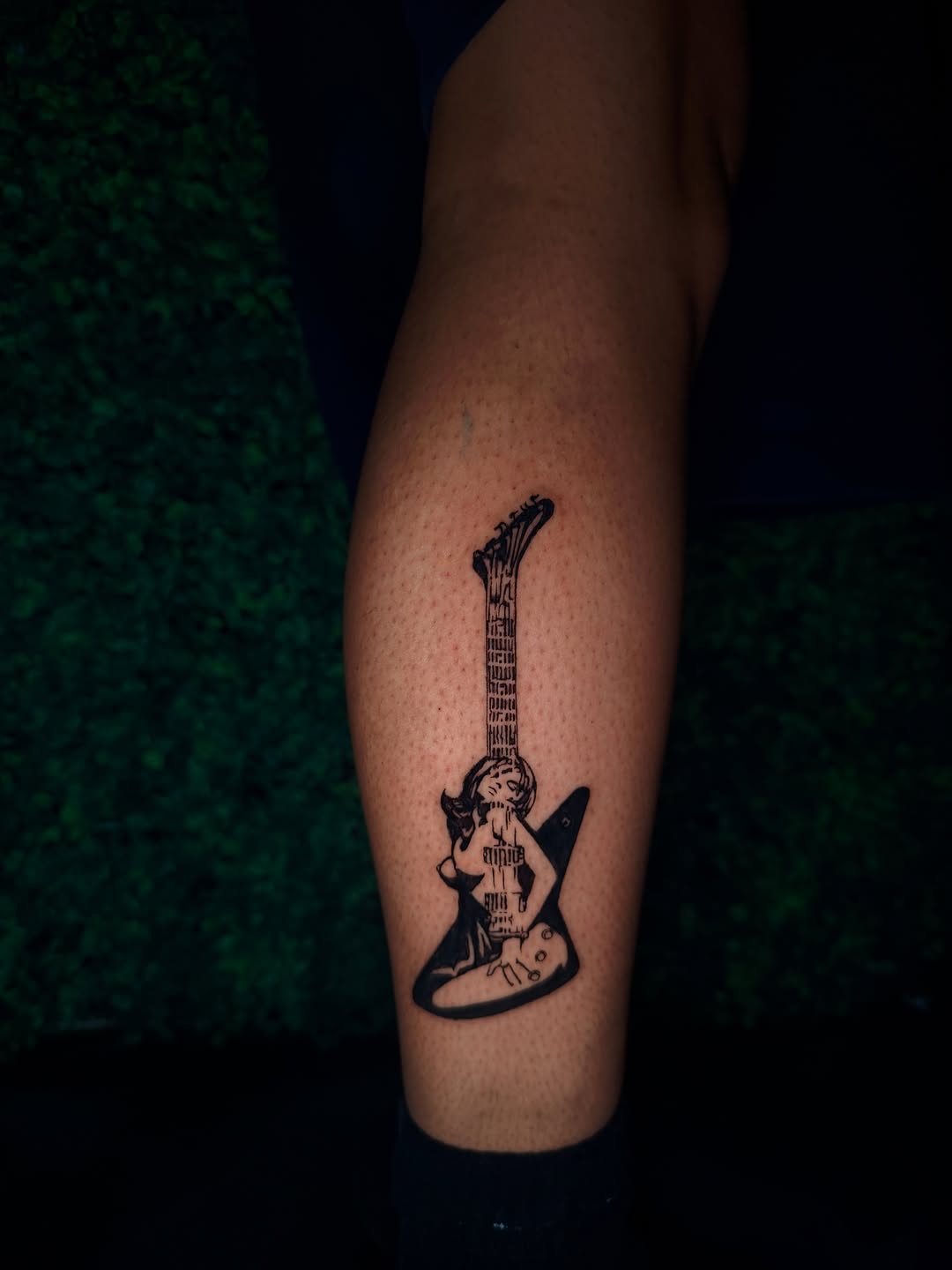 Tattoo by @bellaskytattoos — illustrative, blackwork