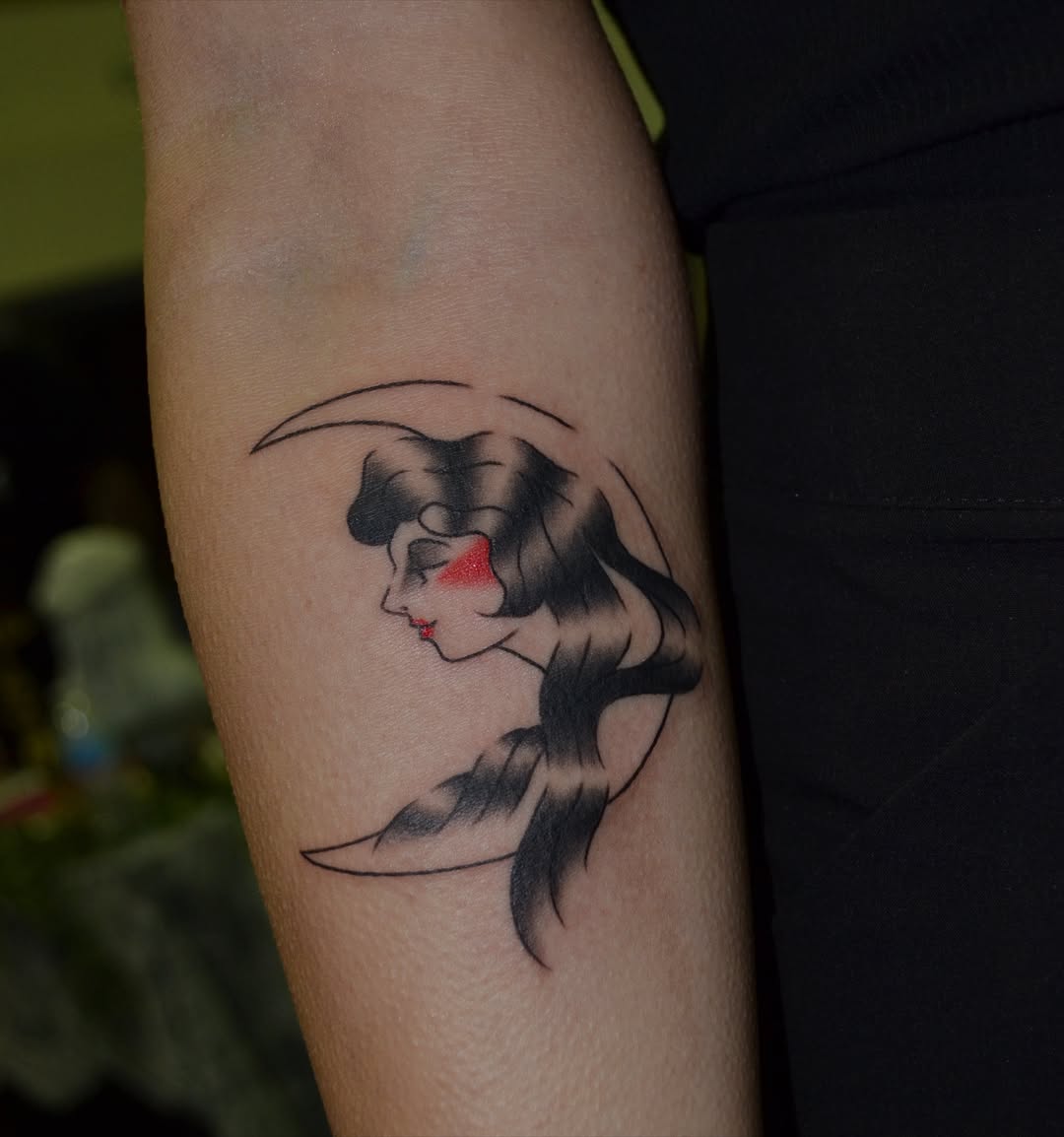 Tattoo by @vulgarviolets — american_traditional