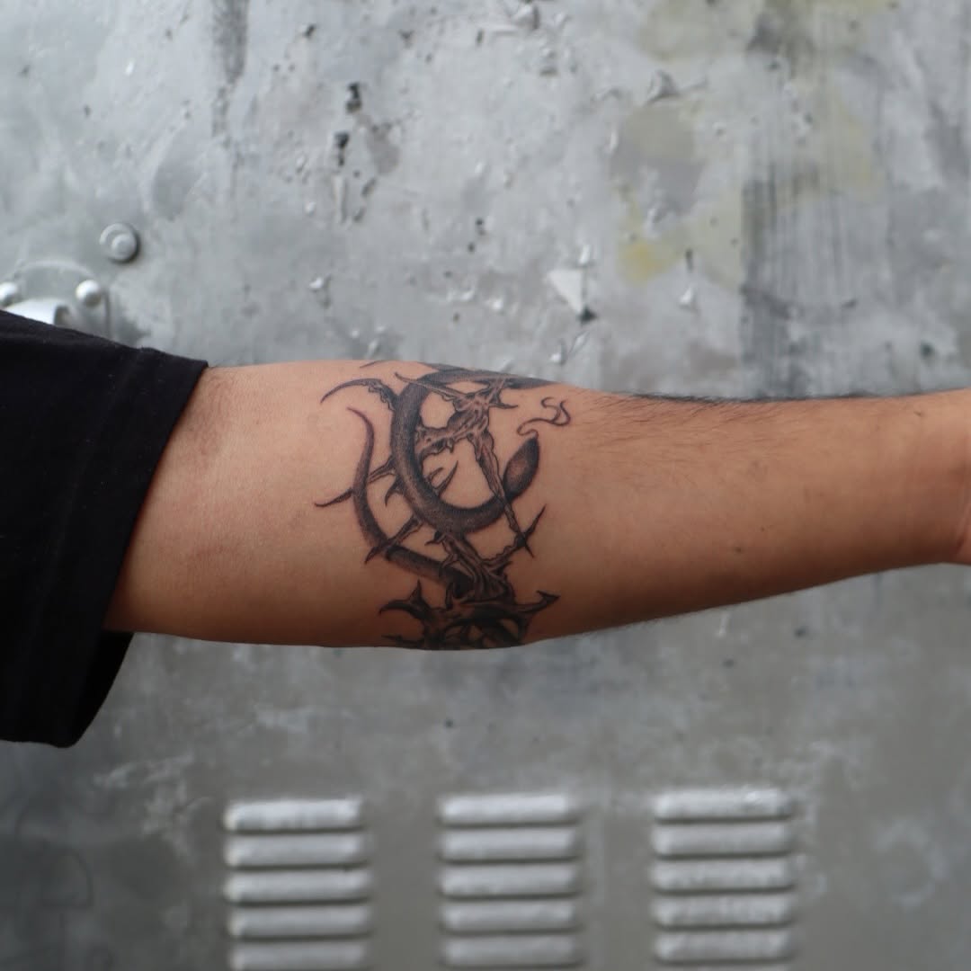 Tattoo by @ladyjutsu — black_and_grey, dark_realism