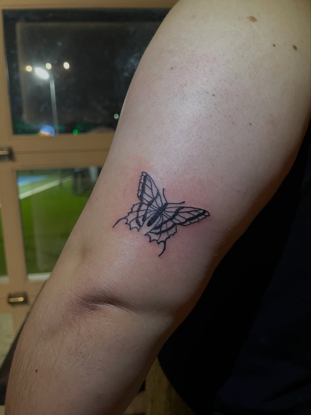 Tattoo by @imthehumanamy — fine_line