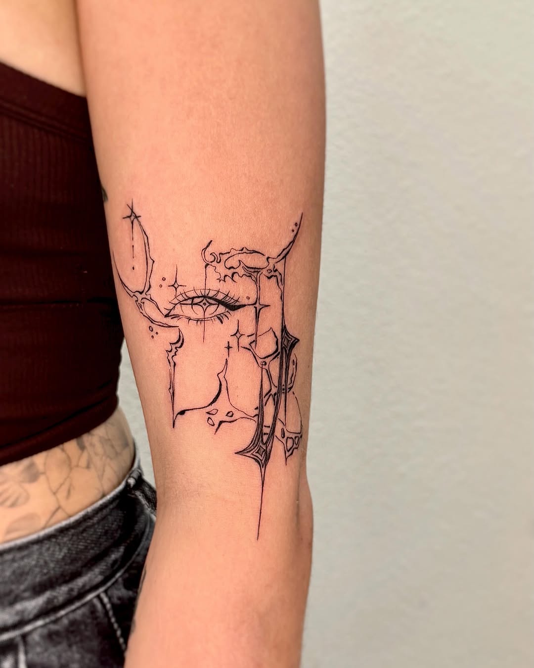 Tattoo by @tattooist_veni — fine_line, illustrative