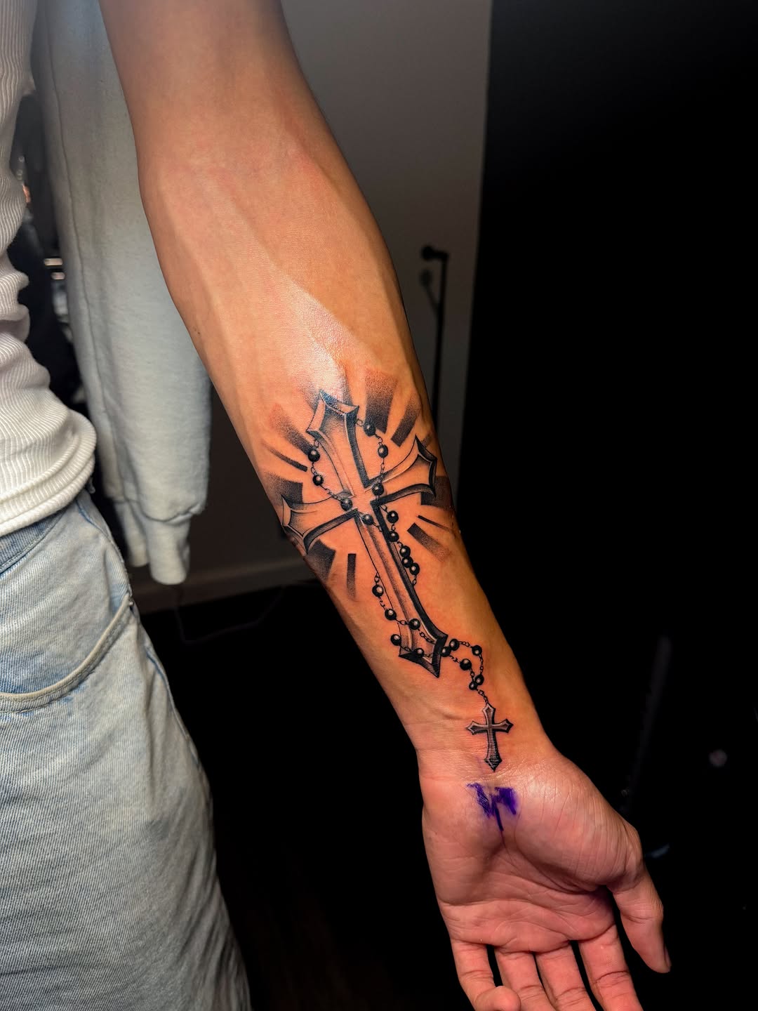 Tattoo by @ink.byav — black_and_grey, illustrative