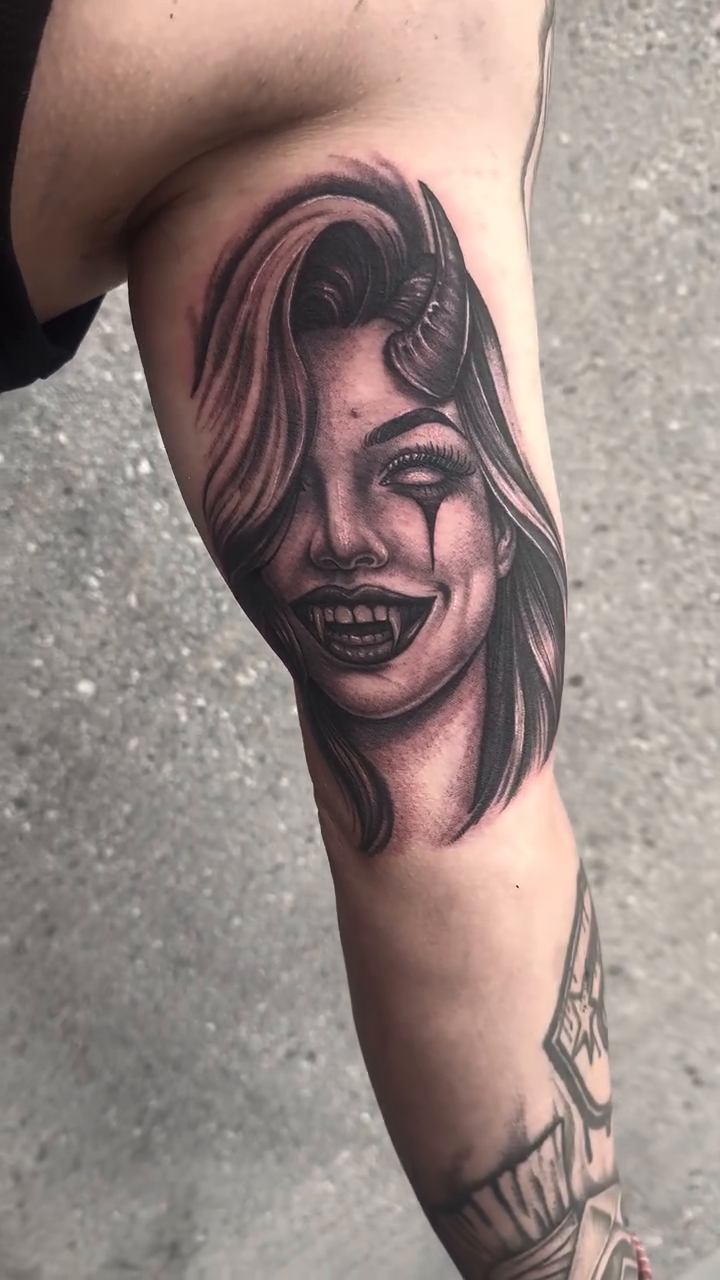 Tattoo by @rubenruiz_tattoos — black_and_grey, illustrative