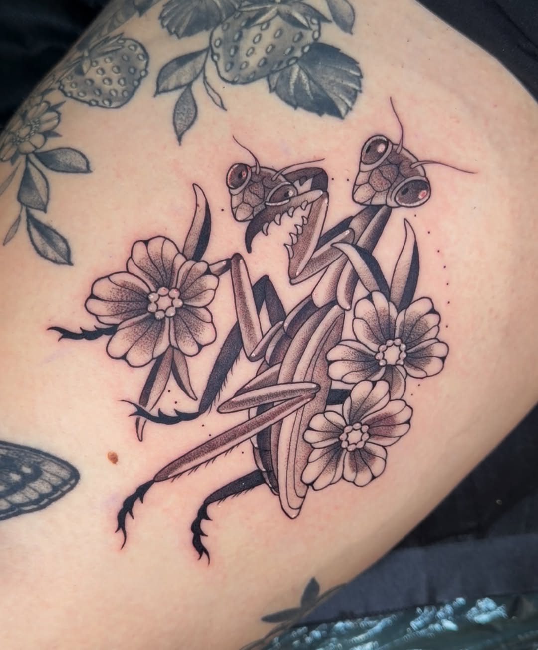 Tattoo by @zoeysageink — black_and_grey, chicano